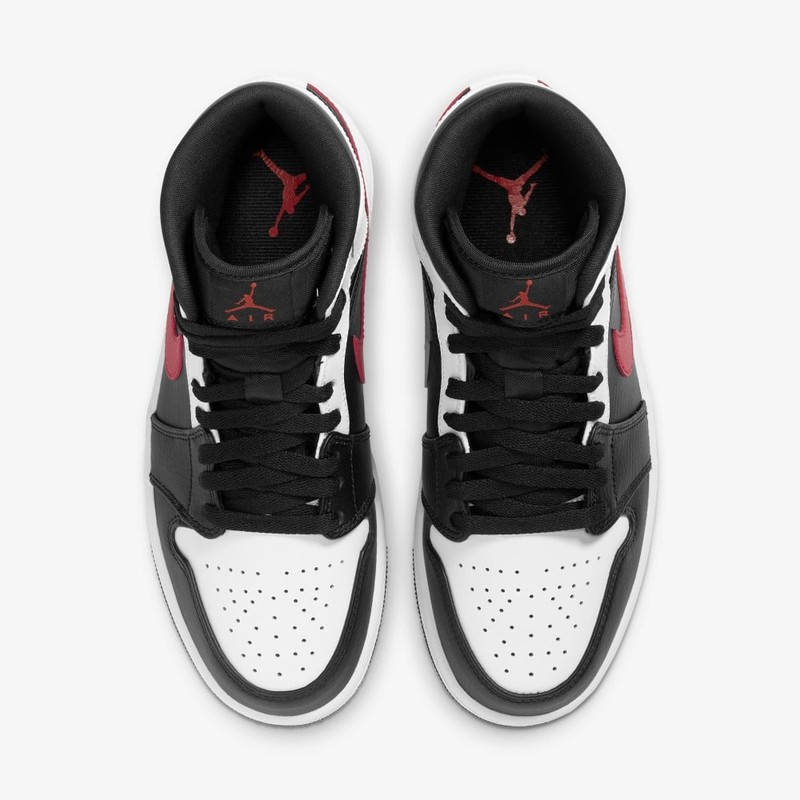 Jordan 1 mid online chile